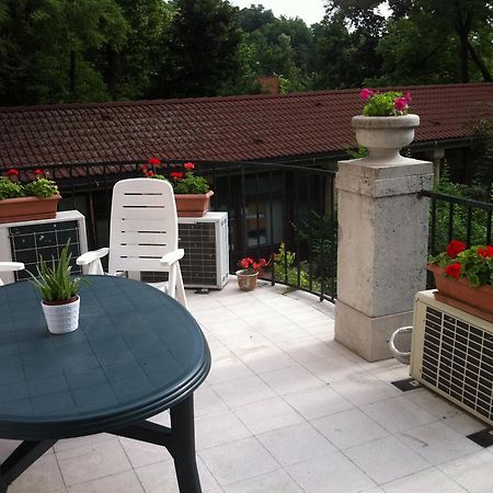 Kalmar Panzio Bed & Breakfast Budapest Eksteriør bilde
