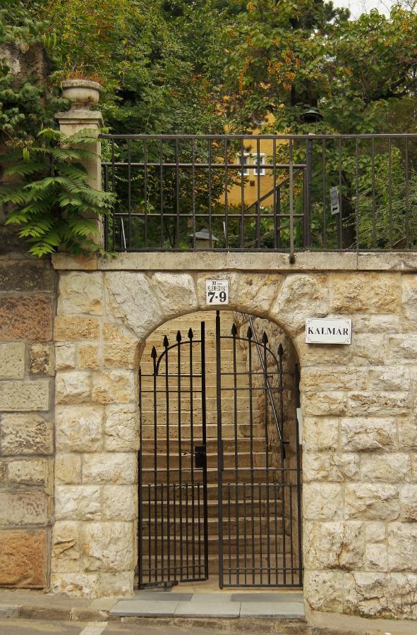 Kalmar Panzio Bed & Breakfast Budapest Eksteriør bilde