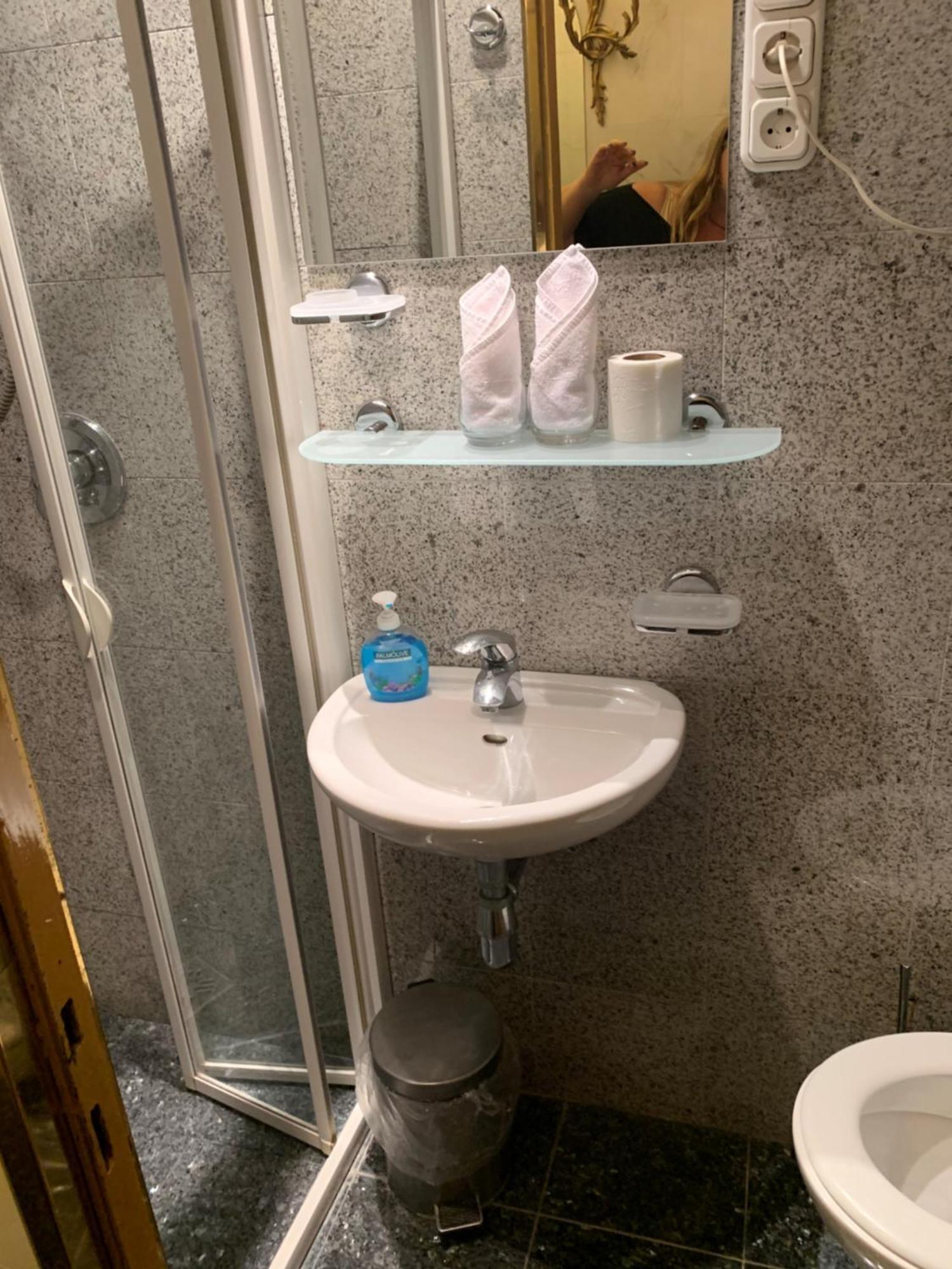 Kalmar Panzio Bed & Breakfast Budapest Eksteriør bilde