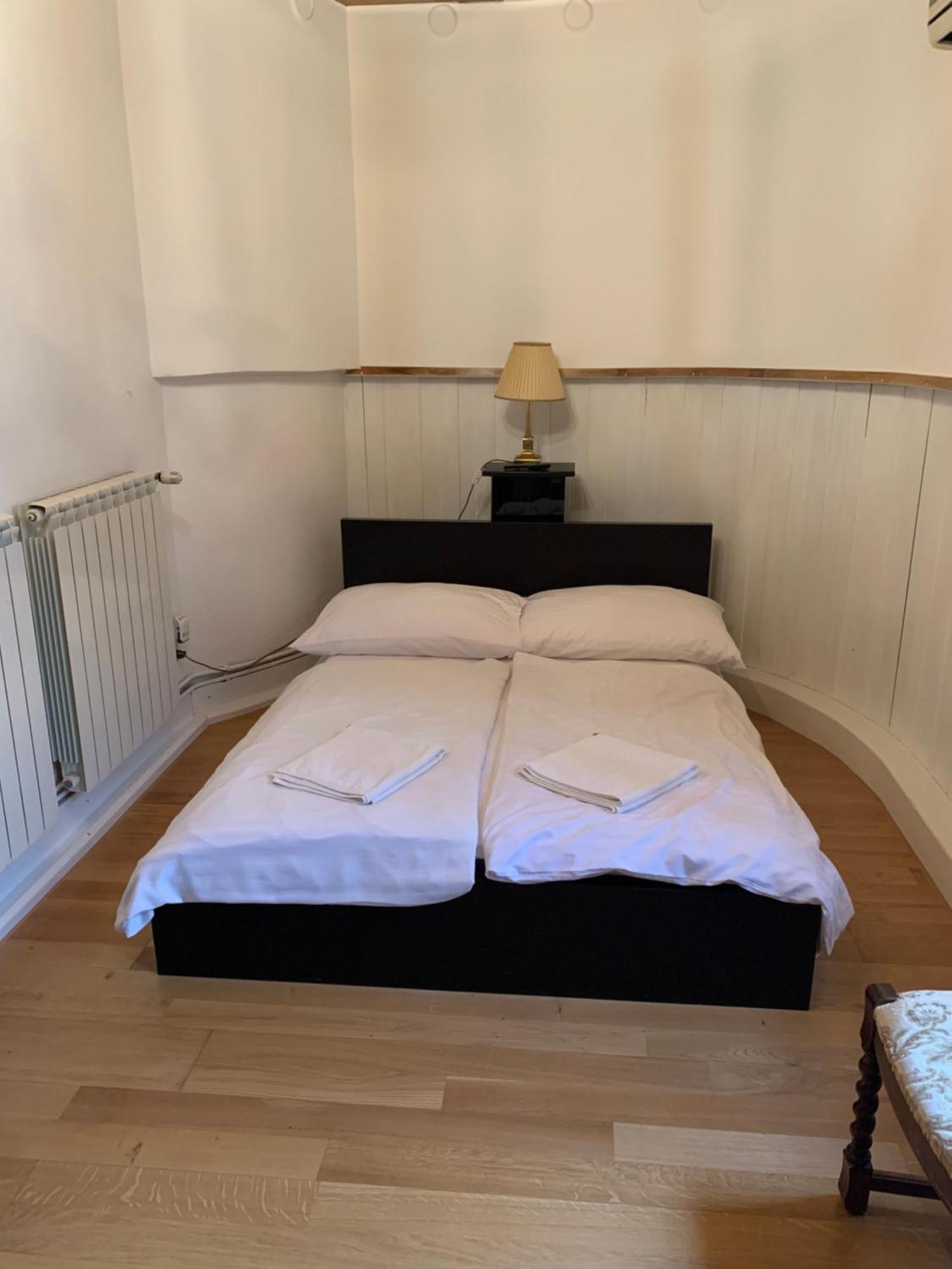 Kalmar Panzio Bed & Breakfast Budapest Eksteriør bilde