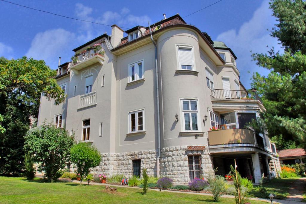 Kalmar Panzio Bed & Breakfast Budapest Rom bilde